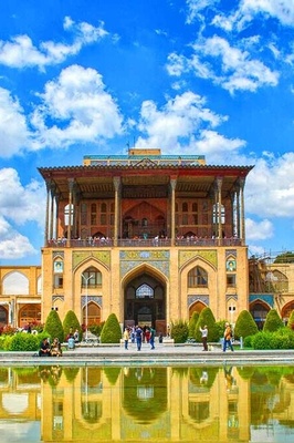 Ali Qapu Palace: Isfahan's Marvel of Safavid Architecture