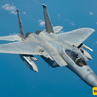 (Photo) When the world’s most radar-evading “bird,” the American F-15, was “revealed”; billions of dollars’ worth of Western technology ended up inside an Iranian wheelbarrow 😂