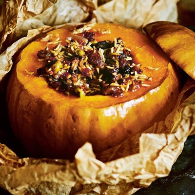 Meat-Free Stuffed Pumpkin You Can Serve in Thanksgiving Day!