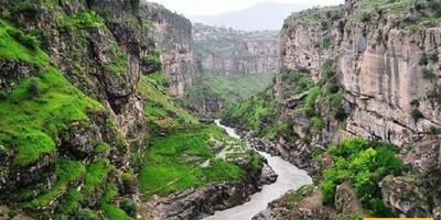 Khazineh Valley: A Natural Marvel in Lorestan, Iran