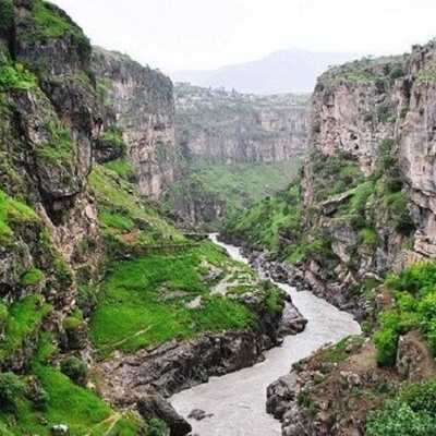 Khazineh Valley: A Natural Marvel in Lorestan, Iran