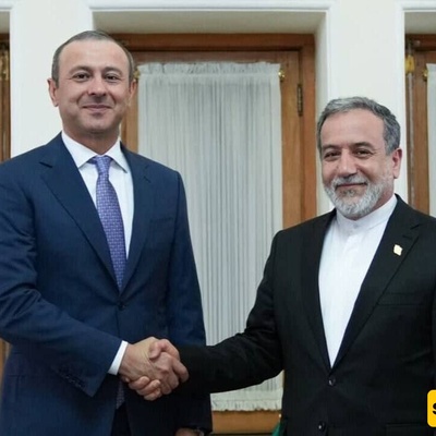 Armenian Security Chief Meets With Araghchi