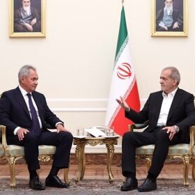 Iran and Russia Strengthen Strategic Ties Amid Global Shifts