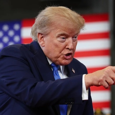 Trump Threatens Oman With Bombing Over Strait of Hormuz Remarks