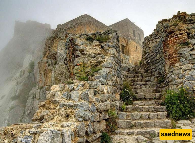 Babak Castle