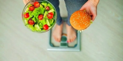 How to Enjoy Dinner and Still Lose Weight