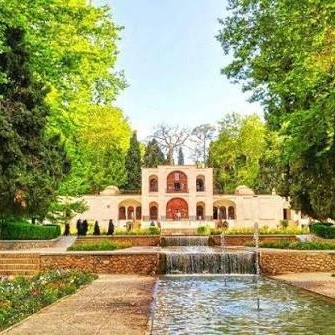 Why Persian Gardens Feel Cooler, Calmer, and More Perfectly Ordered Than the World Outside