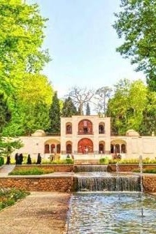 Why Persian Gardens Feel Cooler, Calmer, and More Perfectly Ordered Than the World Outside