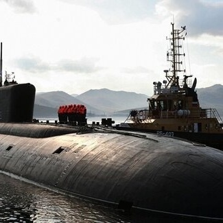 First Video of the Arrival of a U.S. Submarine in This Strait