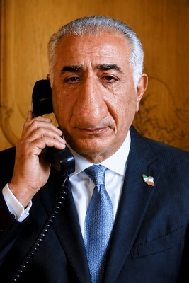 Pahlavi Once Again Falls At Trump’s Feet! What Does He Want This Time?