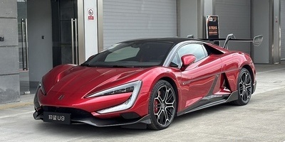 A Look at the Chinese Hypercar Unboxed: With 1,287 Horsepower, It Defies Gravity! 🤯 Watch the Bizarre Dance of the Yangwang U9