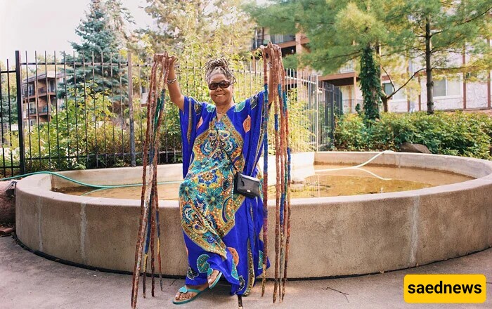 This woman hasn't cut her nails for 27 years; how does she carry 13 meters of nails?! + Photo