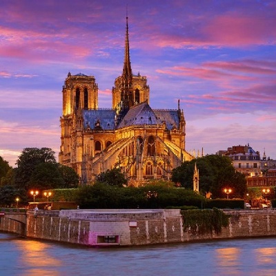 A Complete Introduction to Notre-Dame Cathedral in Paris + Photos