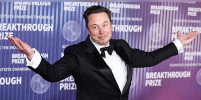 Elon Musk Says One Hour of His Time Could Be Worth $100 Million