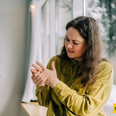 Causes of Locked and Stiff Fingers