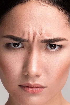 4 Amazing Home Methods to Eliminate Frown Lines
