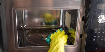 Quick Microwave Interior Cleaning for a Fresh, Spotless Appliance