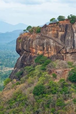 Sigiriya Fortress / A Symbol of Sri Lanka’s History and Architecture