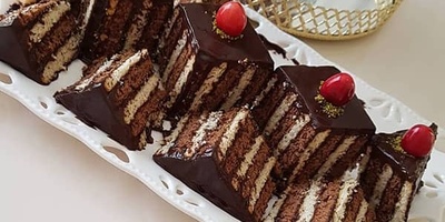 No-Bake Biscuit Refrigerator Cake Recipe with Simple Ingredients