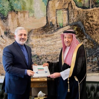 Envoy to KSA Hands Over Araqchi’s Message to His Saudi Counterpart