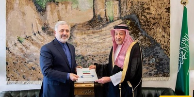 Envoy to KSA Hands Over Araqchi’s Message to His Saudi Counterpart