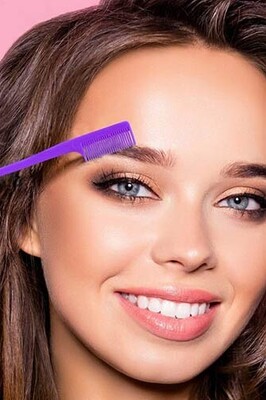 Natural Ways to Get Fuller, Thicker Eyebrows: Top Herbal Home Remedies
