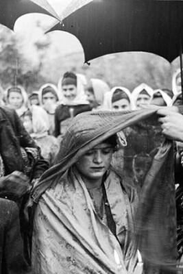 A Journey to Old Iran | A Rare Glimpse at One of Iran’s Earliest Studio Wedding Portraits from 1296 [1917] + Photo