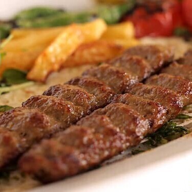 Delicious Kebabs / How to Make Traditional Iranian Kebab Koobideh at Home in a Restaurant Style; The Same Kebab You Spend a Lot on Outside, We've Shared the Secret of Cooking It Here + Video