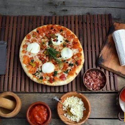 How to Make Pico Pizza (Miniature Pizza) at Home
