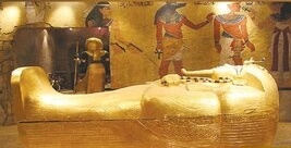 Check out / The amazing chair on which the ancient Egyptian king, Tutankhamun, used to sit.