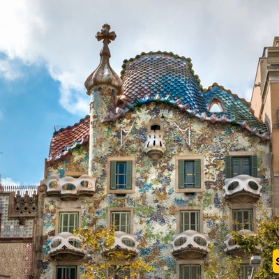Casa Batlló: Barcelona’s Breathtaking Bone-Shaped House with Extraordinary Architecture