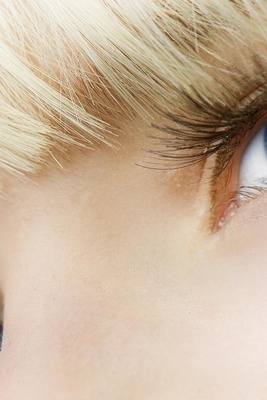 How to Reduce Eye Puffiness Caused by Crying
