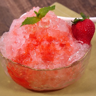 How to Make Lemon and Strawberry Shaved Ice
