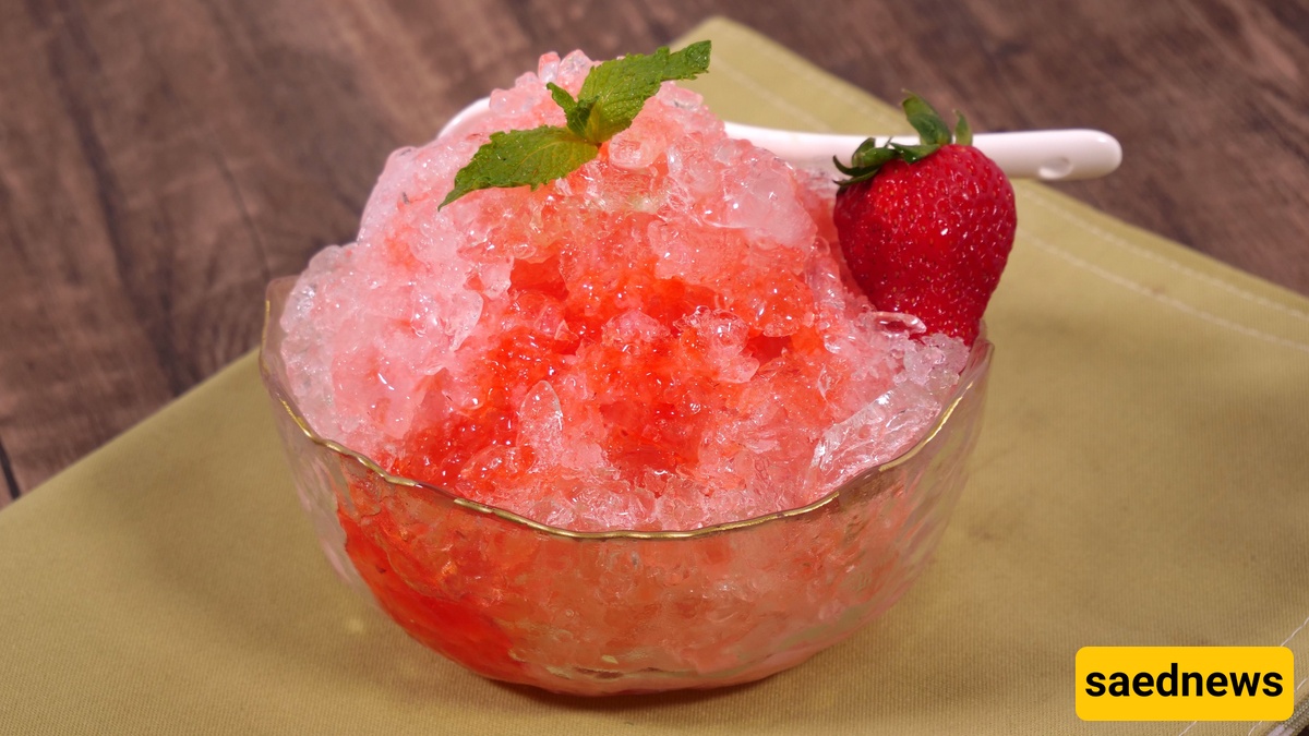 How to Make Lemon and Strawberry Shaved Ice