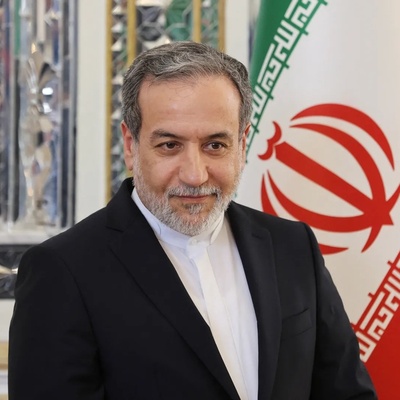 Iran Warns of US Threats, Emphasizes Full Preparedness