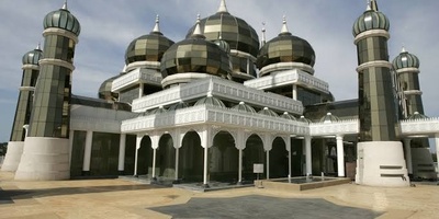 Where Is the Crystal Mosque? + Everything You Need to Know Before You Go