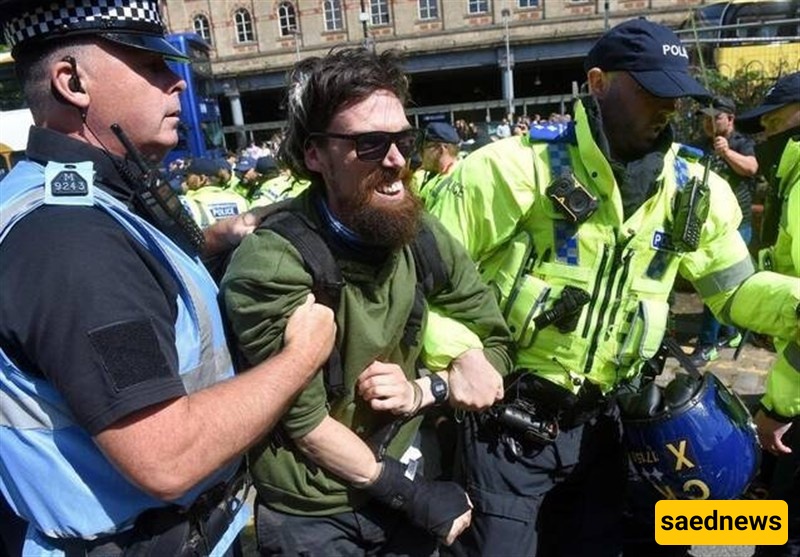More Clashes, Arrests at UK Immigration Protests