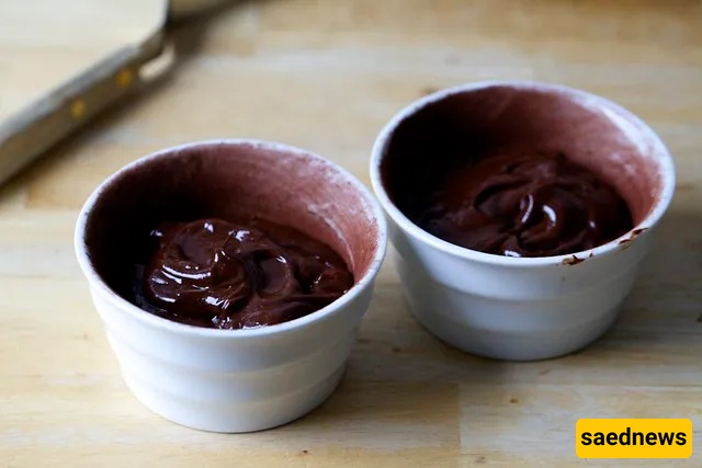 Molten chocolate cake recipe