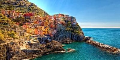Top Tourist Attractions Perched on the Edge of a Cliff (Photos)