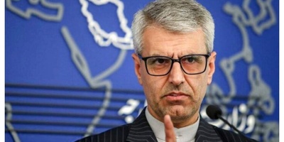 Unseen Before: The Foreign Ministry Spokesperson’s Casual Look Near the Strait of Hormuz and the Beautiful Waters of the Persian Gulf + Photos