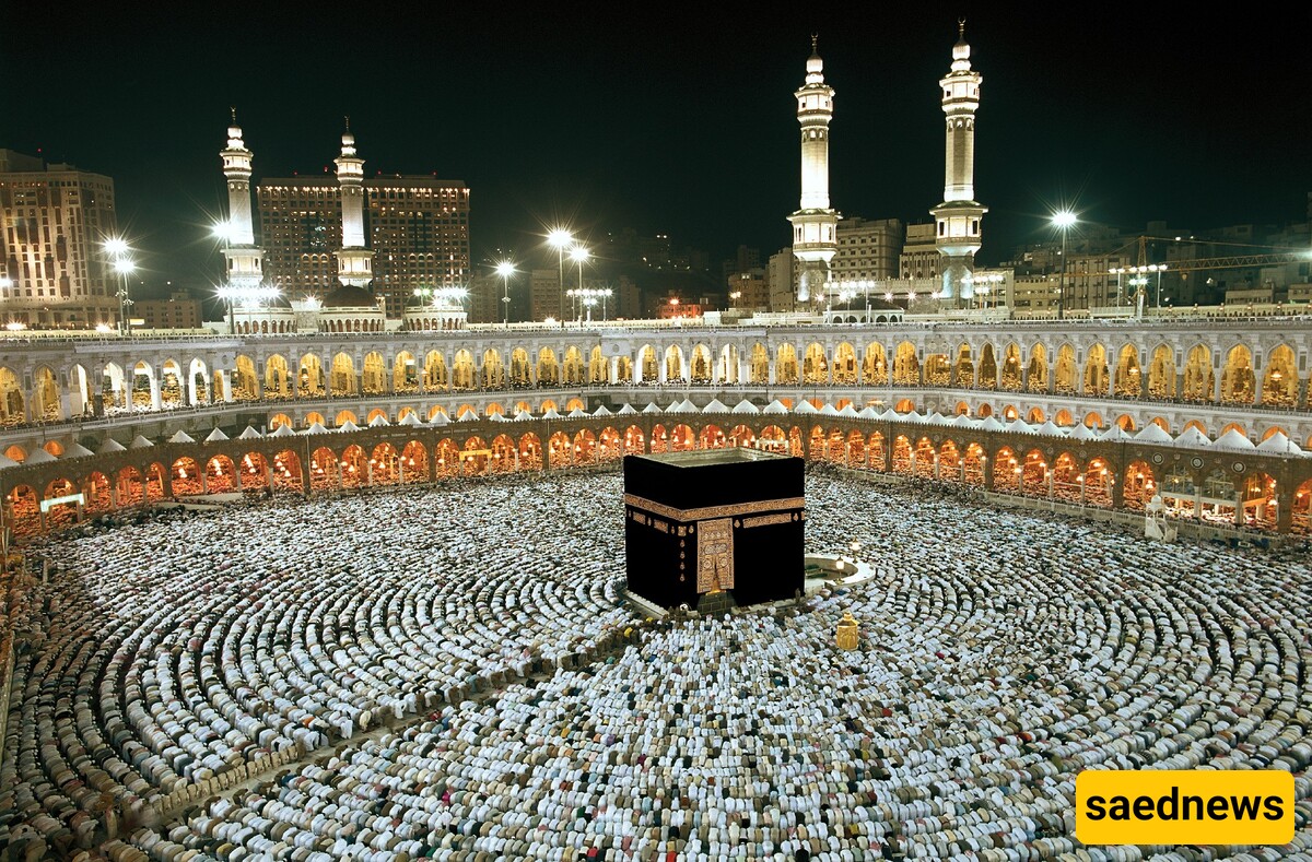 [VIDEO] Majestic Summer Rainfall Graces Masjid al-Haram