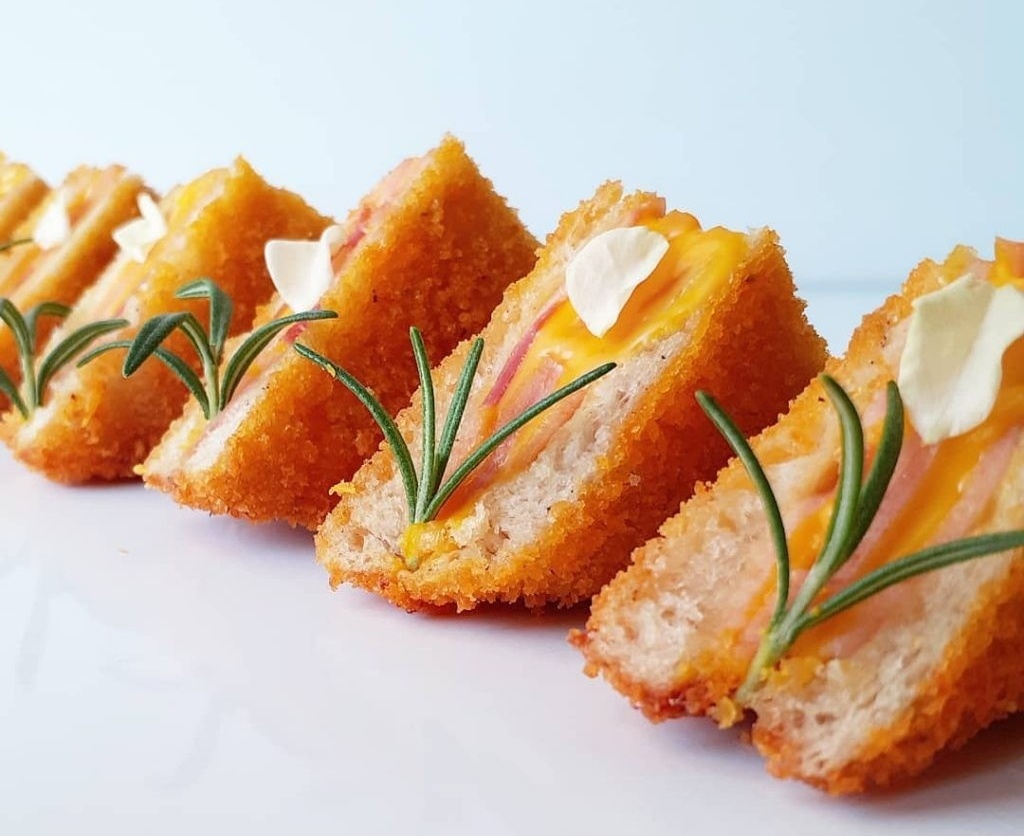 How to Make Crispy Ham Toast!