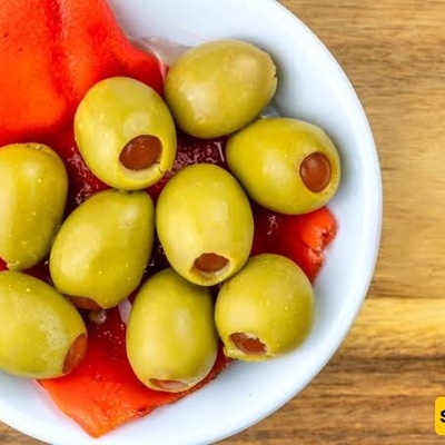 How to Make Crunchy, Fragrant Pickled Olives