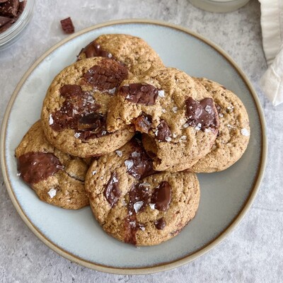 A Step-by-Step Guide to Making Tahini and Date Cookies