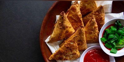 Ahvaz-Style Pizza Samosas with Sausage and Mozzarella Cheese