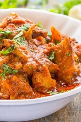 Popular Asian Dishes Adapted to Iranian Tastes