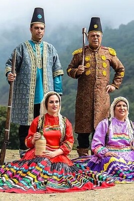 Traditional Clothing of Iran: Exploring Iran's Rich Heritage