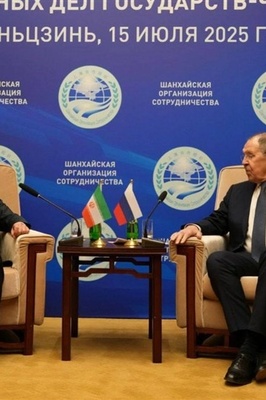 Iran Resolved to Preserve Enrichment: FM