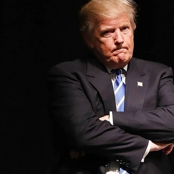 The Secret Behind Trump's 45 Contradictory Claims in 100 Days: When the White House Gambler Gets Trapped by His Own Strategy