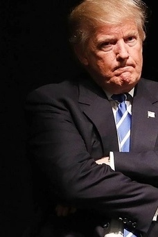 The Secret Behind Trump's 45 Contradictory Claims in 100 Days: When the White House Gambler Gets Trapped by His Own Strategy